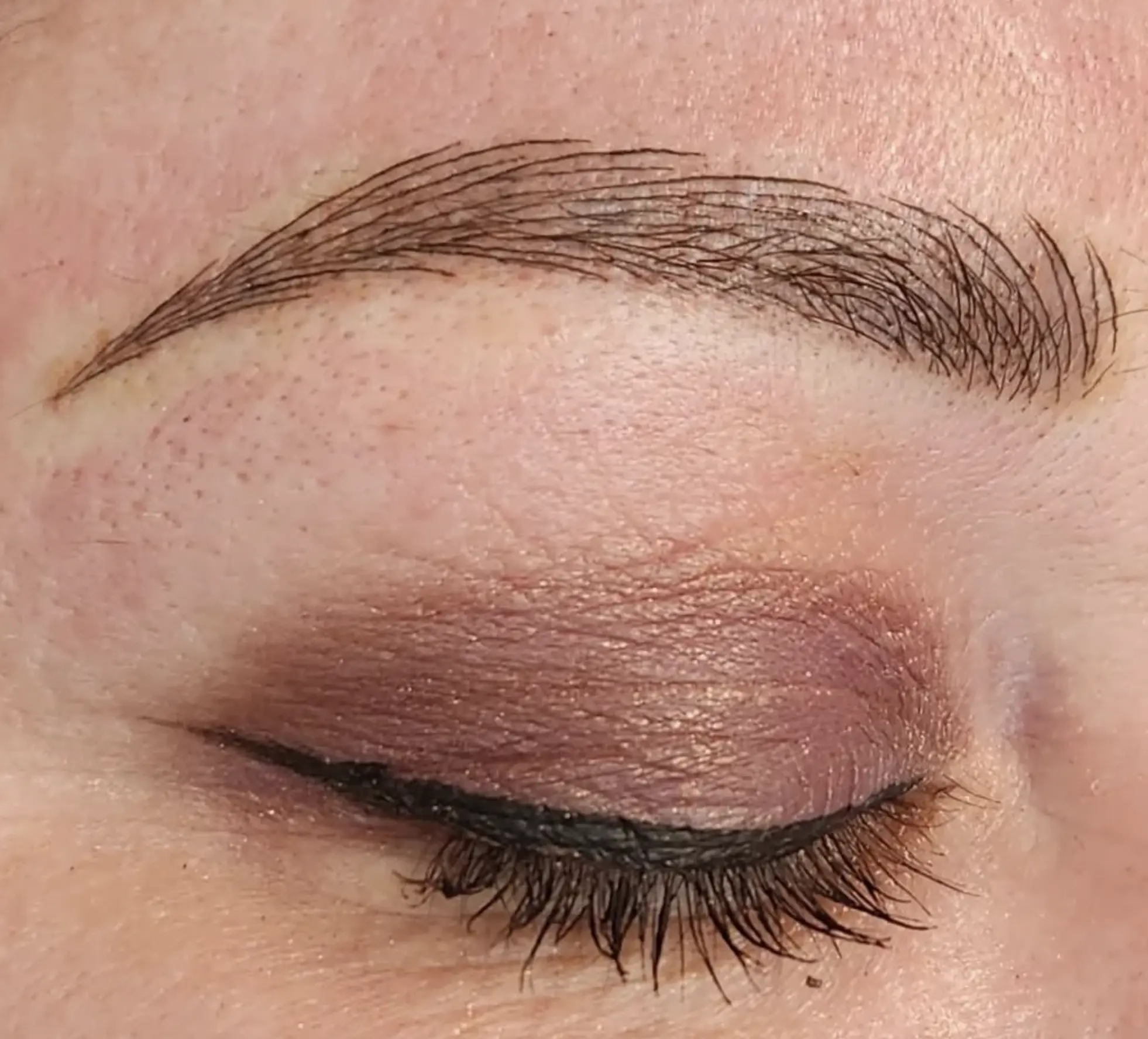 Ombre brows