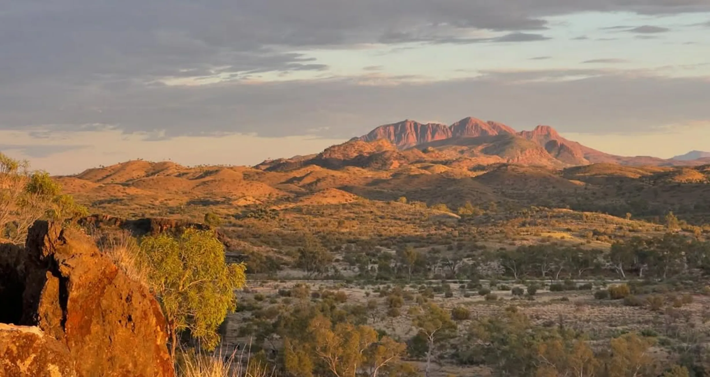 Can You Mountain Bike the Larapinta Trail? Alternatives Nearby